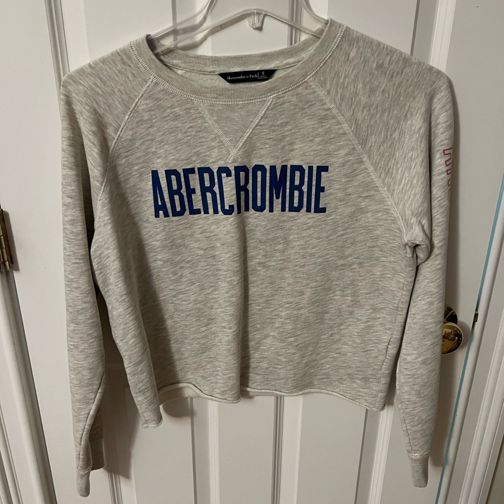 Abercrombie & Fitch Slightly Cropped Long Sleeve
